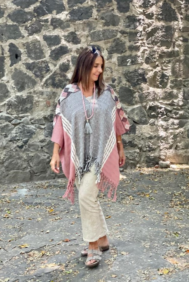 Blusa/Poncho Luum
