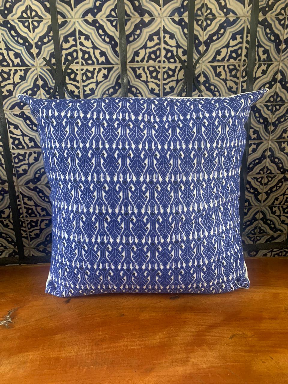 Cojín Brocado Hombre