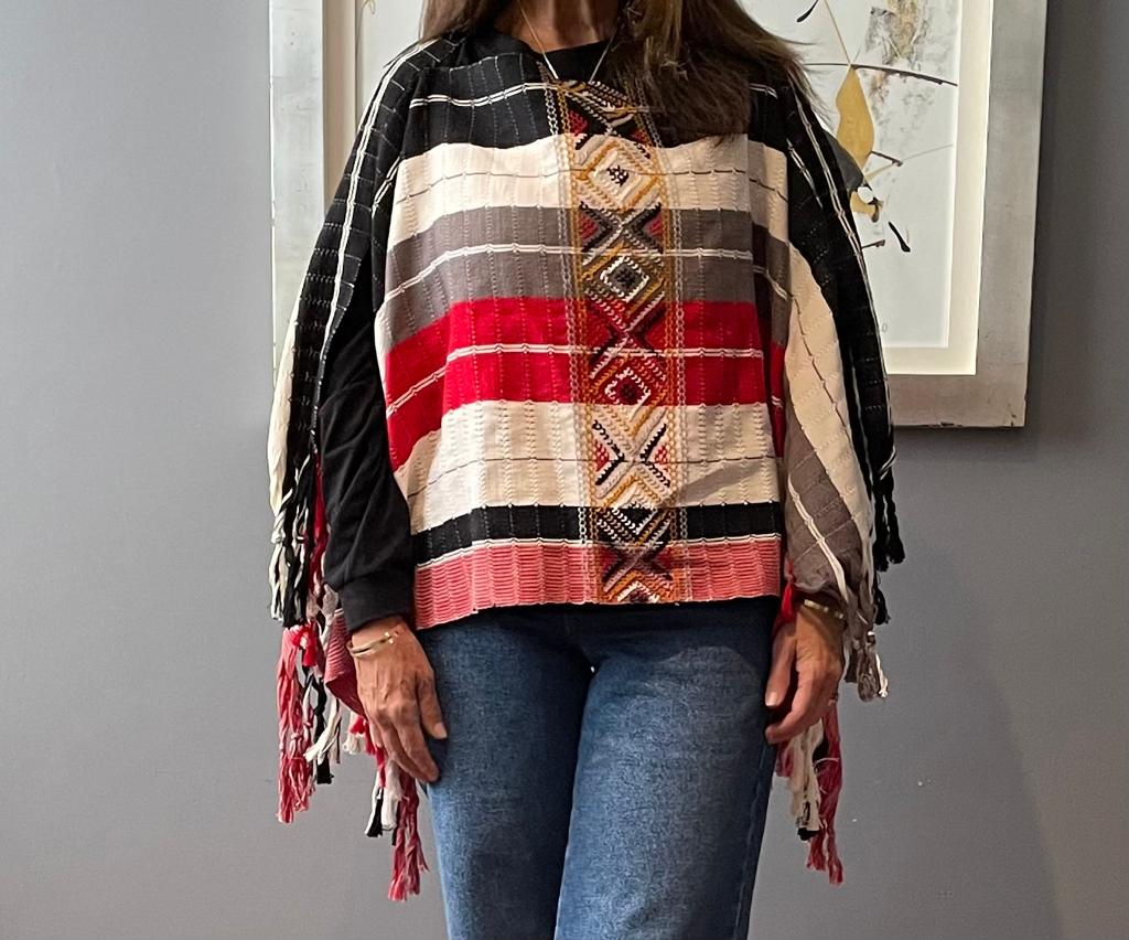 Blusa/Poncho Luum