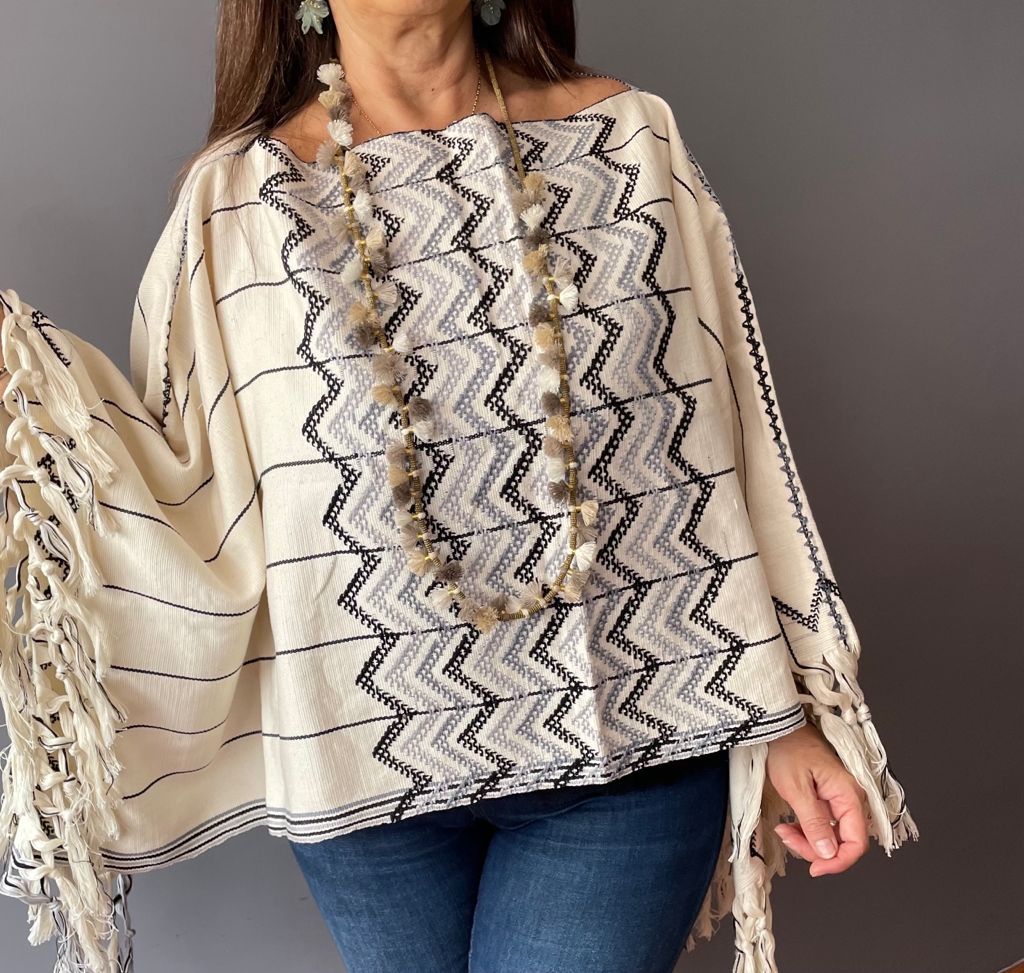 Poncho Yaxha Rombos
