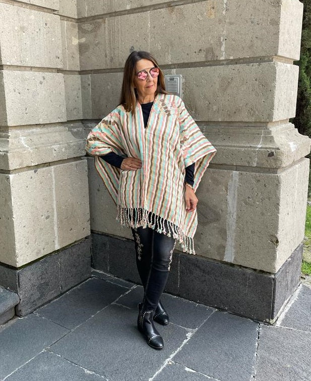 Blusa/Poncho Luum