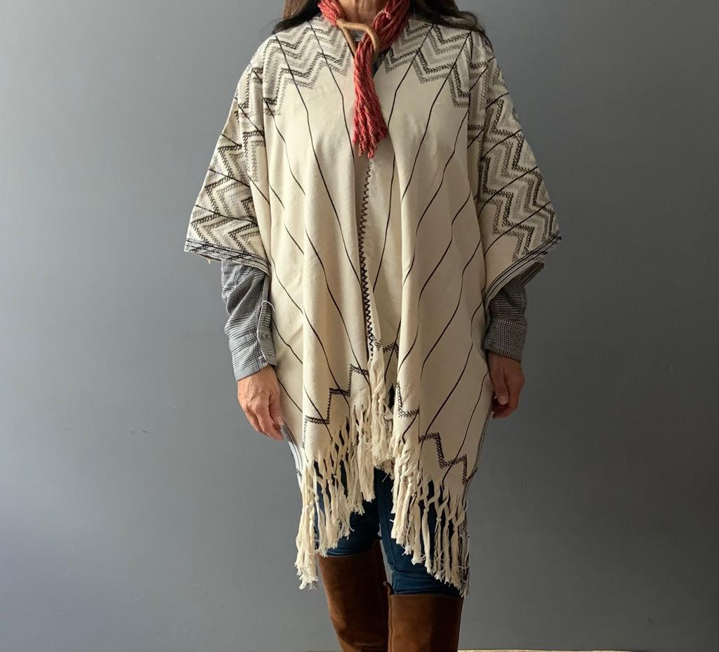 Poncho Yaxha Rombos
