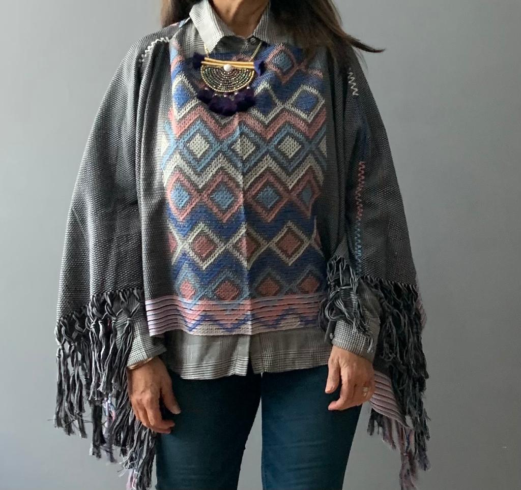 Poncho Yaxha Rombos
