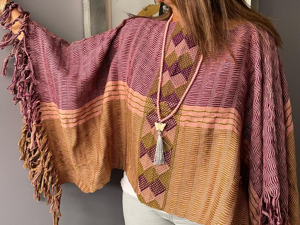 Blusa/Poncho Luum