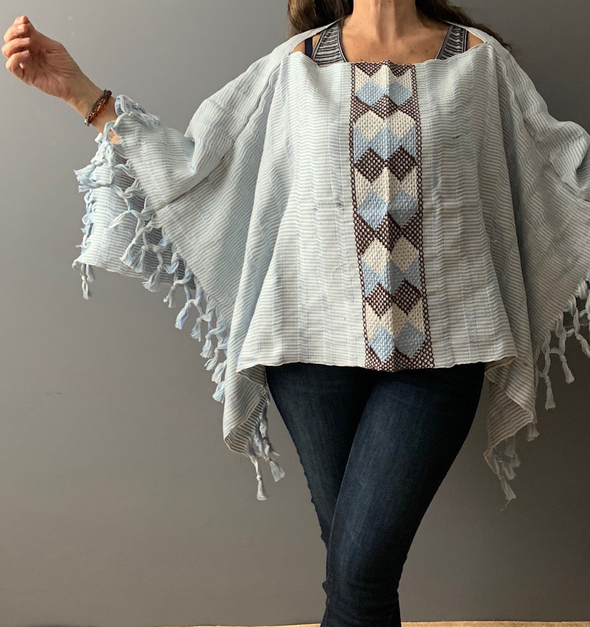 Blusa/Poncho Luum