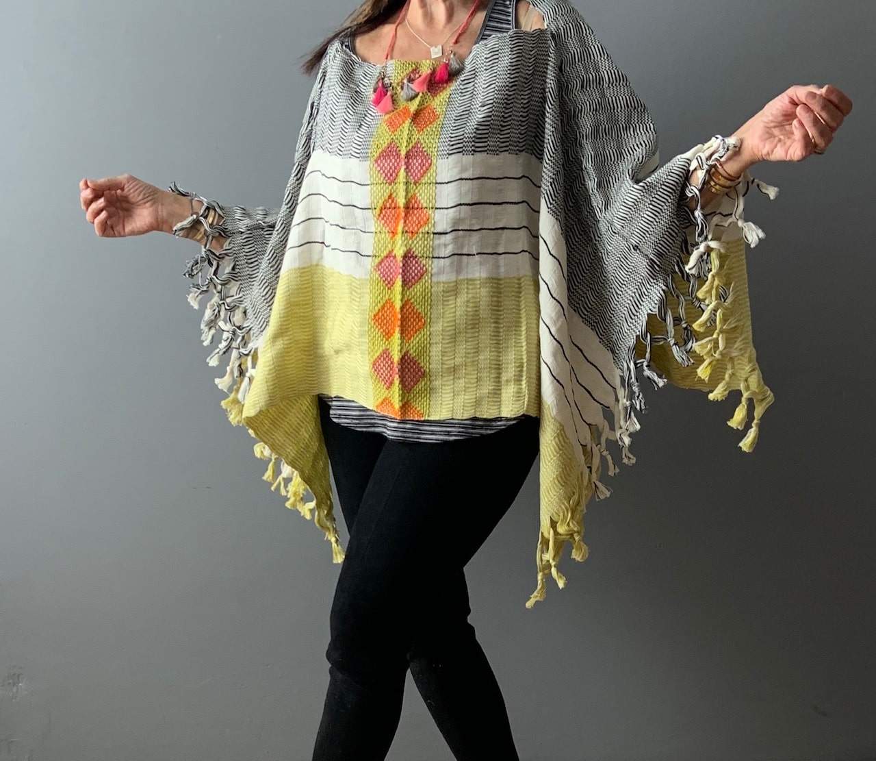 Blusa/Poncho Luum
