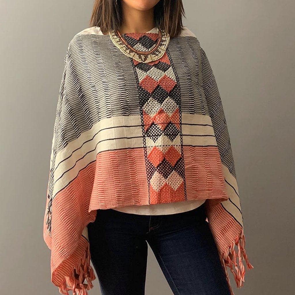 Blusa/Poncho Luum