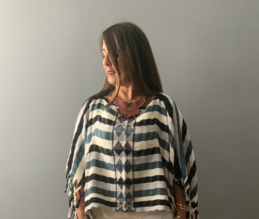 Blusa/Poncho Luum