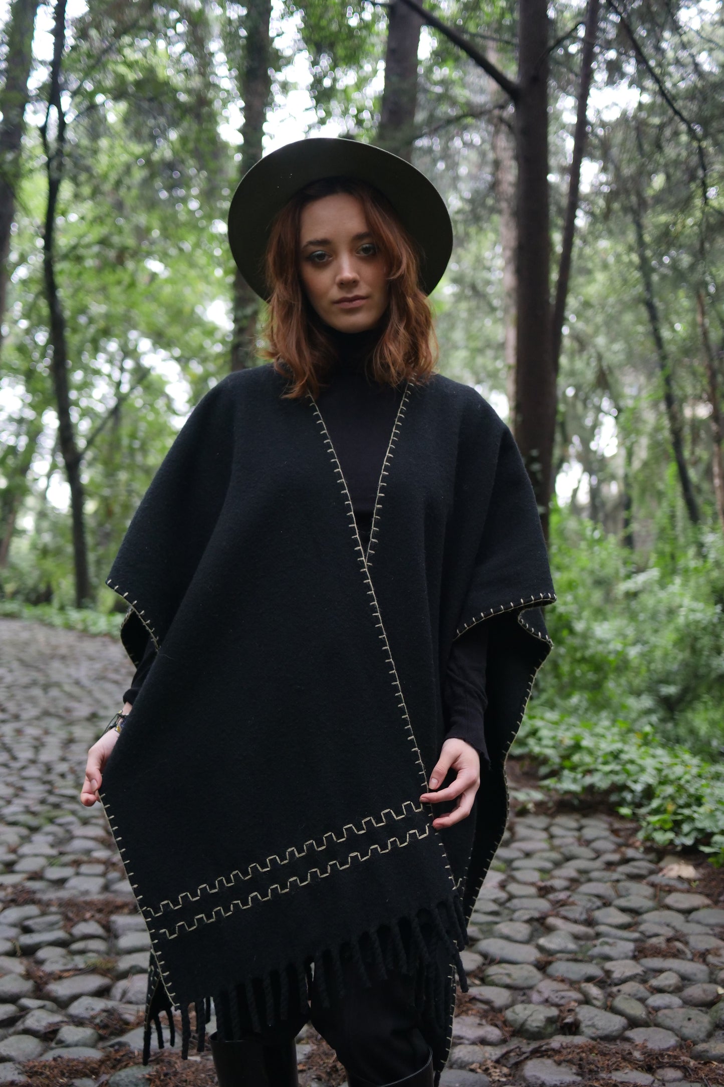 Ruana Bordada