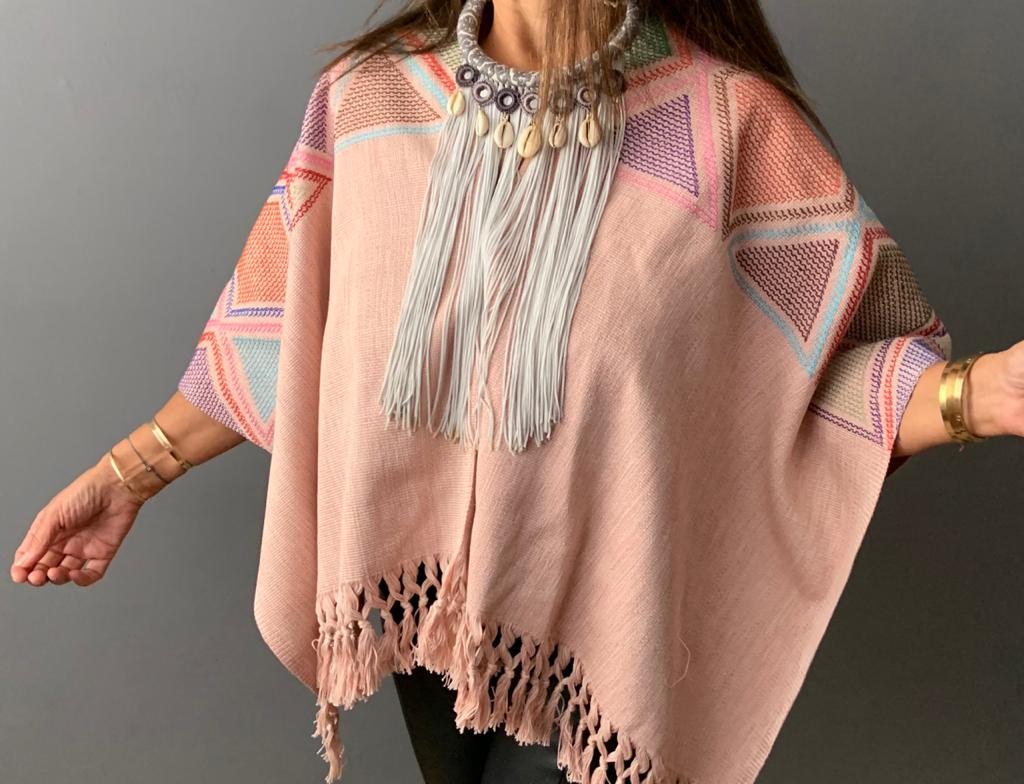 Poncho Takesi