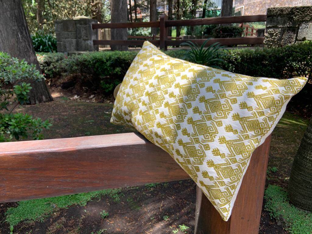 Cojín Lumbar Brocado Nacimiento