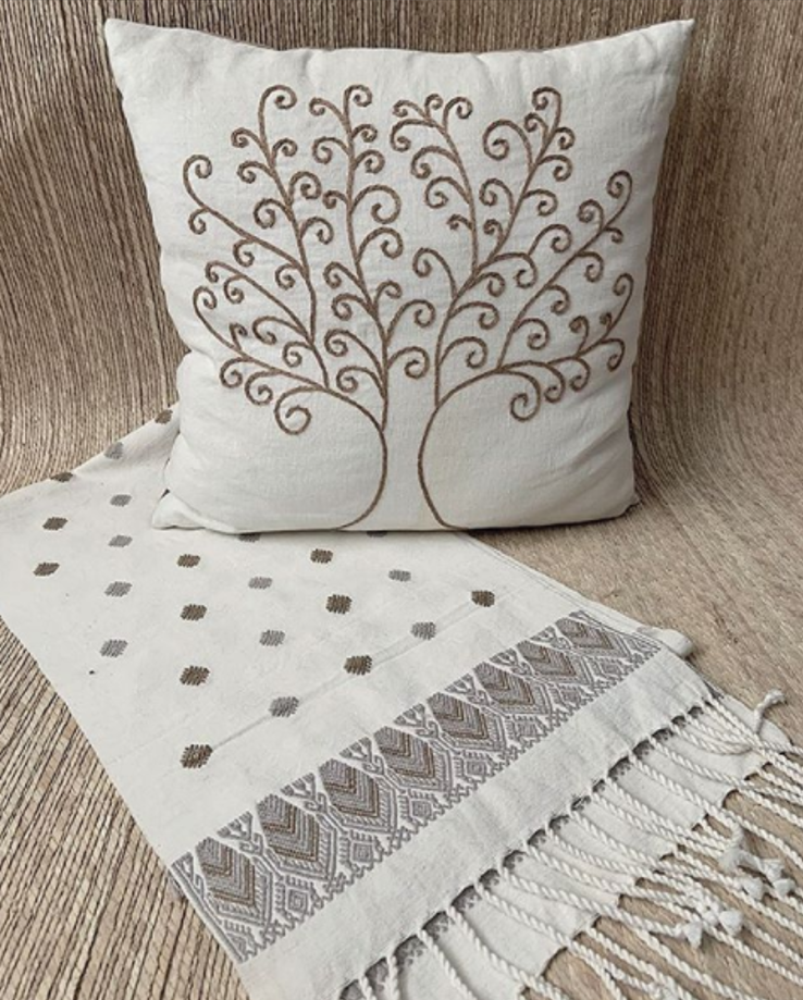 Camino Brocado Disperso Maíz