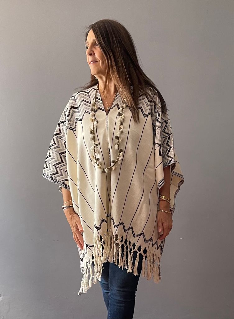 Poncho Yaxha Rombos