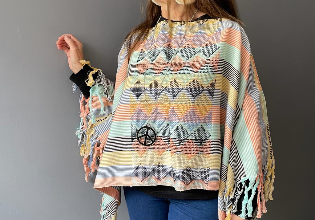 Poncho Yaxha Rombos