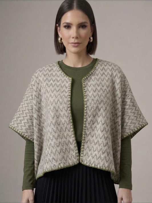 Saco artesanal de lana con orilla tejida a mano