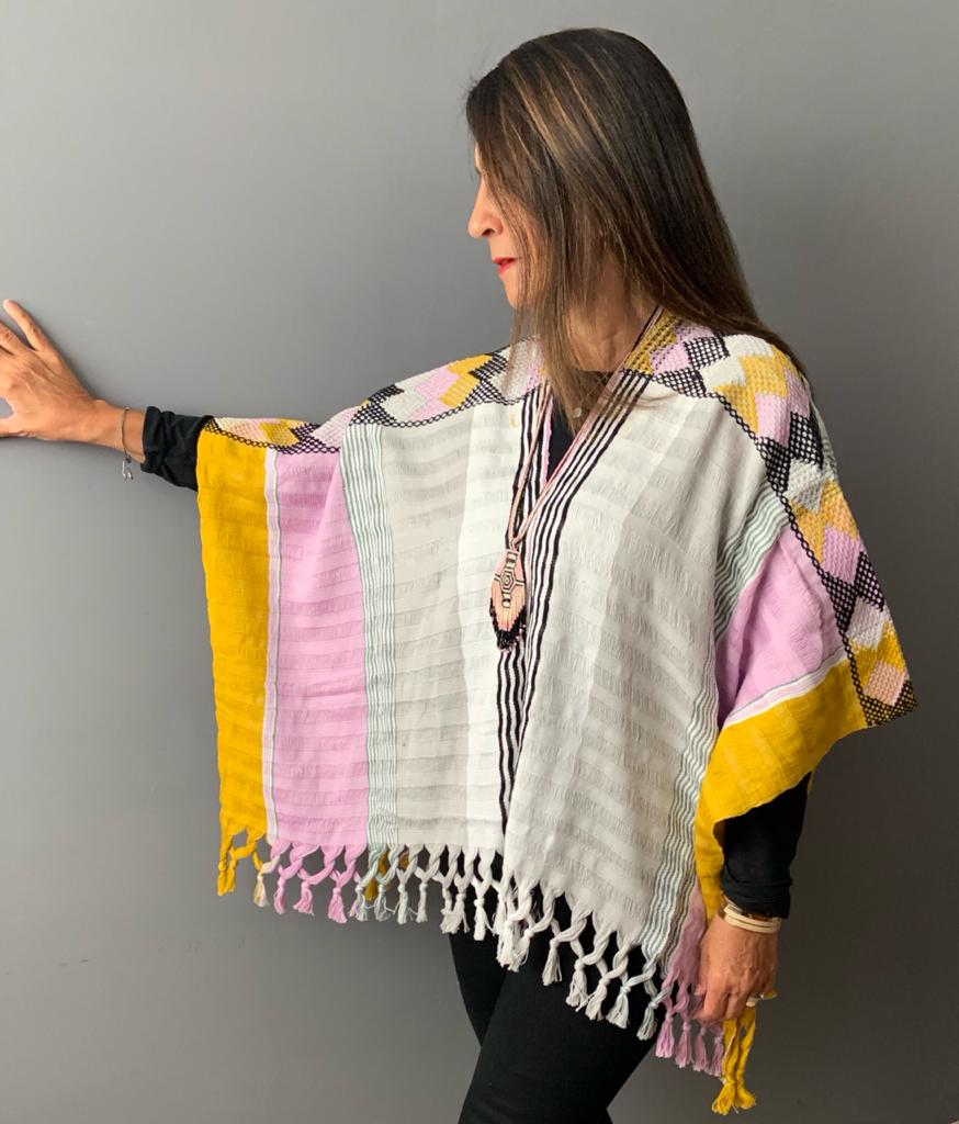 Blusa/Poncho Luum