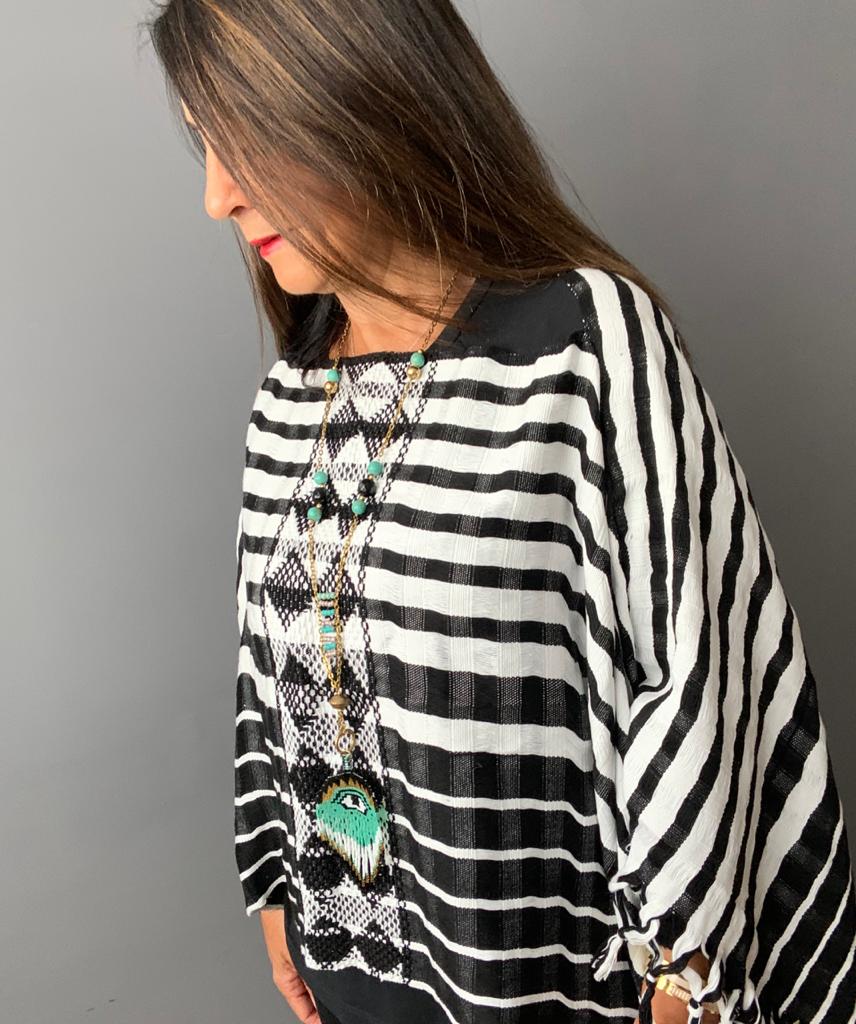 Blusa/Poncho Luum