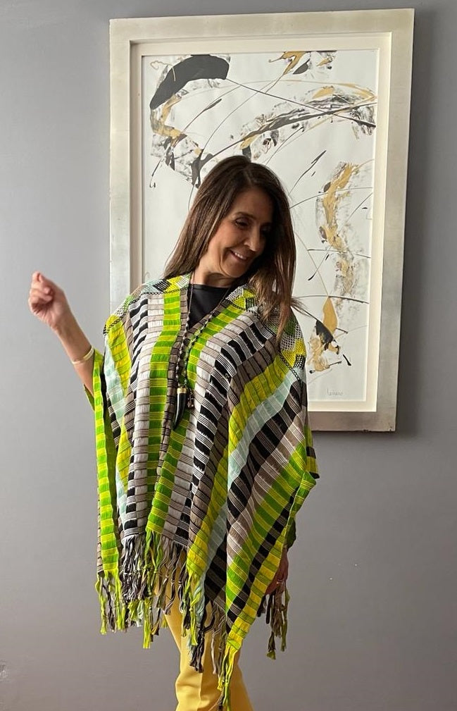 Blusa/Poncho Luum