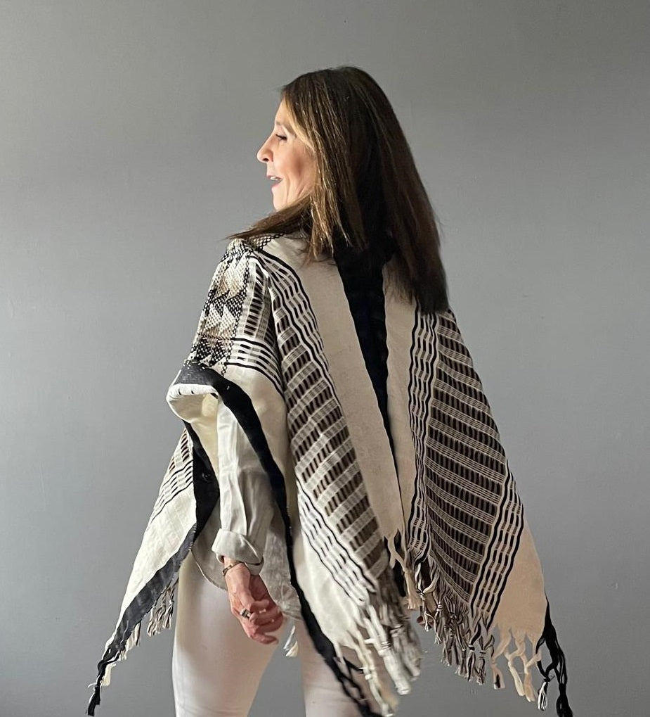 Blusa/Poncho Luum