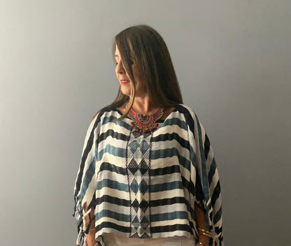 Blusa/Poncho Luum