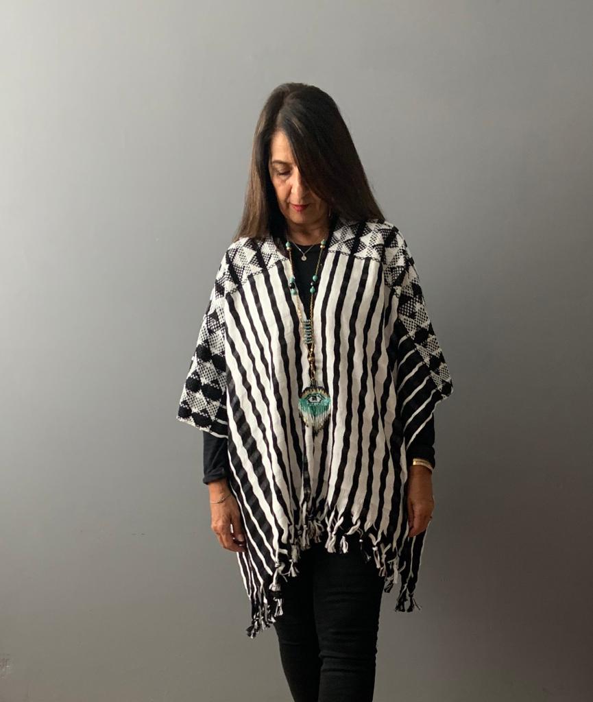 Blusa/Poncho Luum