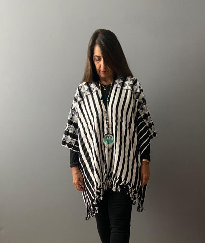Blusa/Poncho Luum