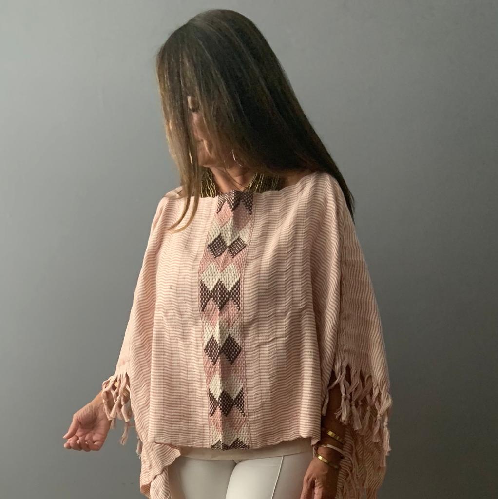 Blusa/Poncho Luum
