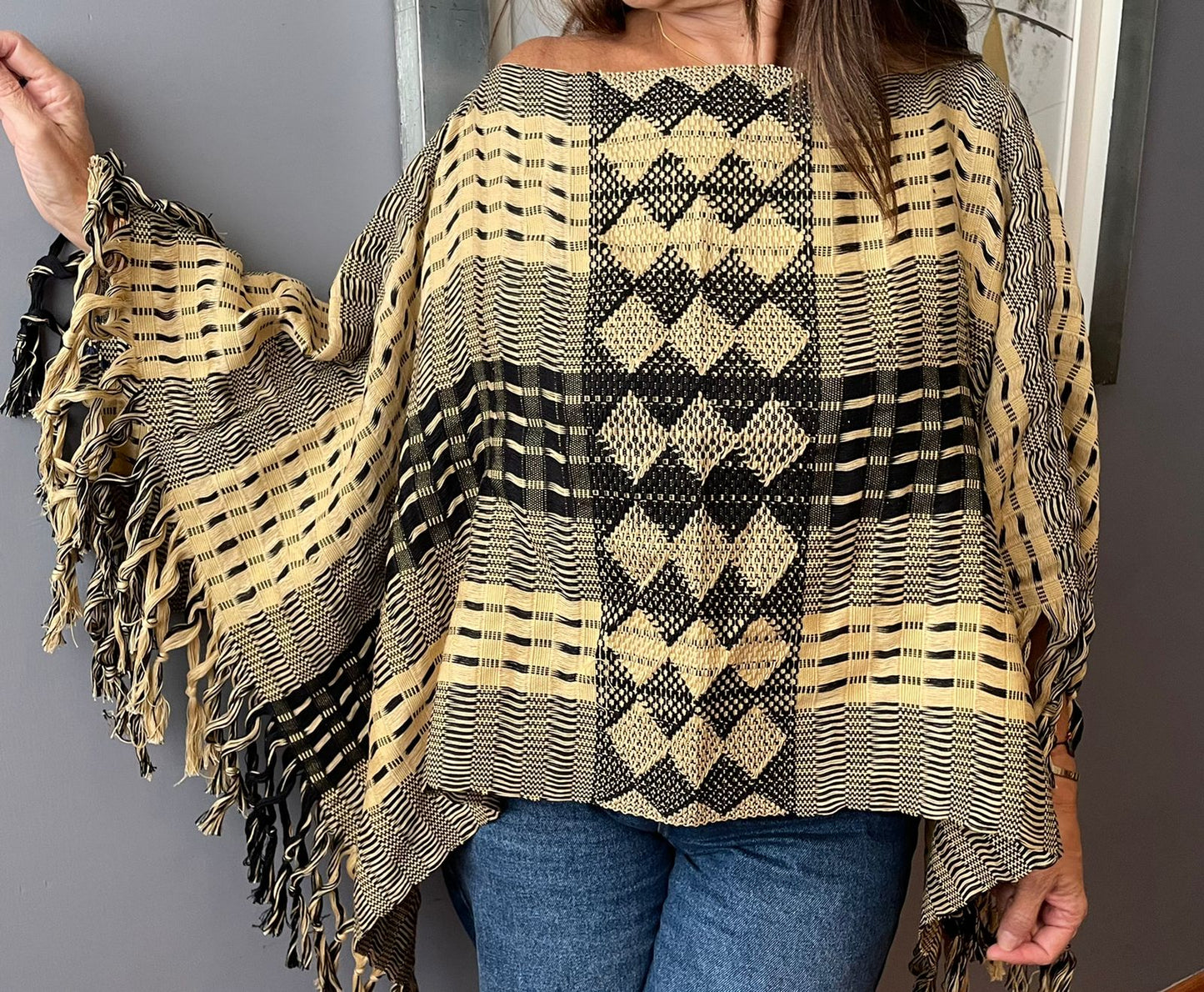 Blusa/Poncho Luum