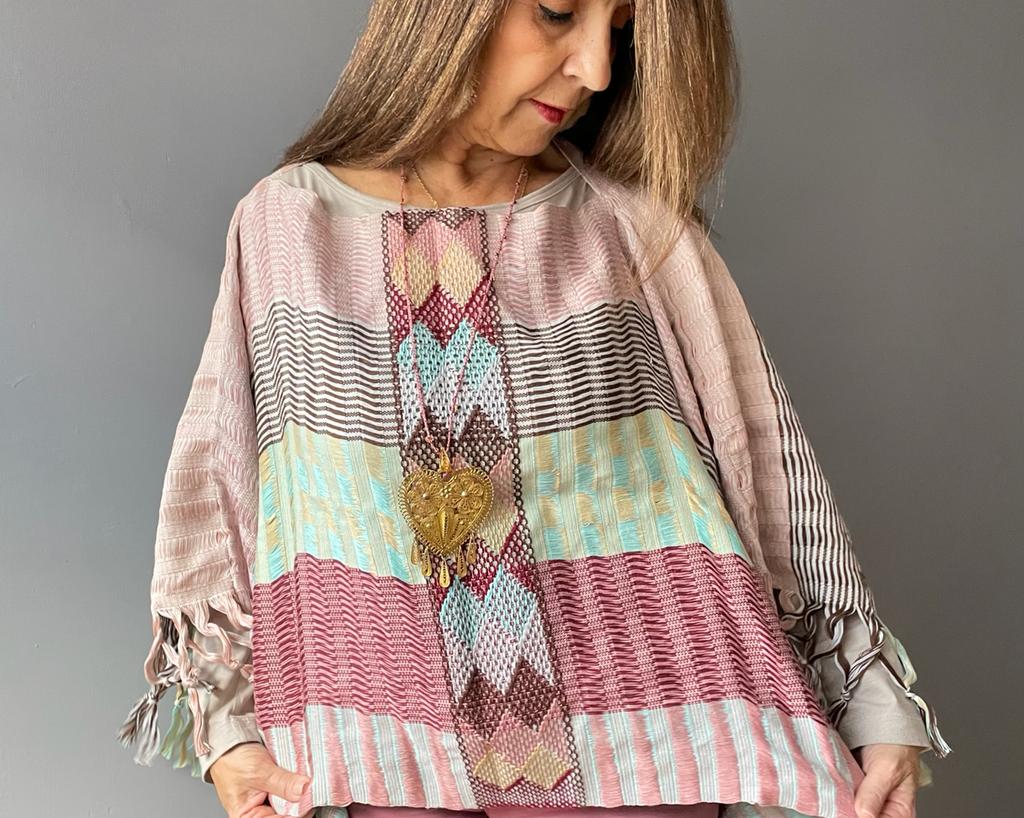 Blusa/Poncho Luum
