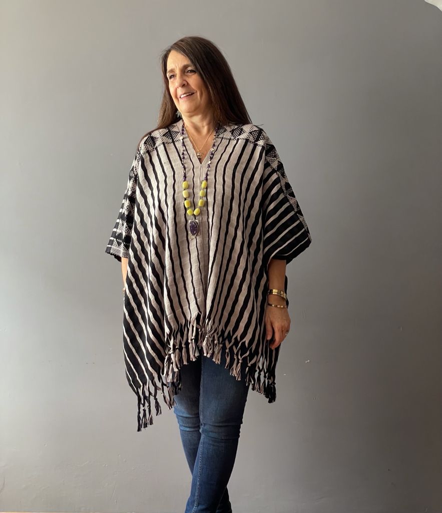 Blusa/Poncho Luum
