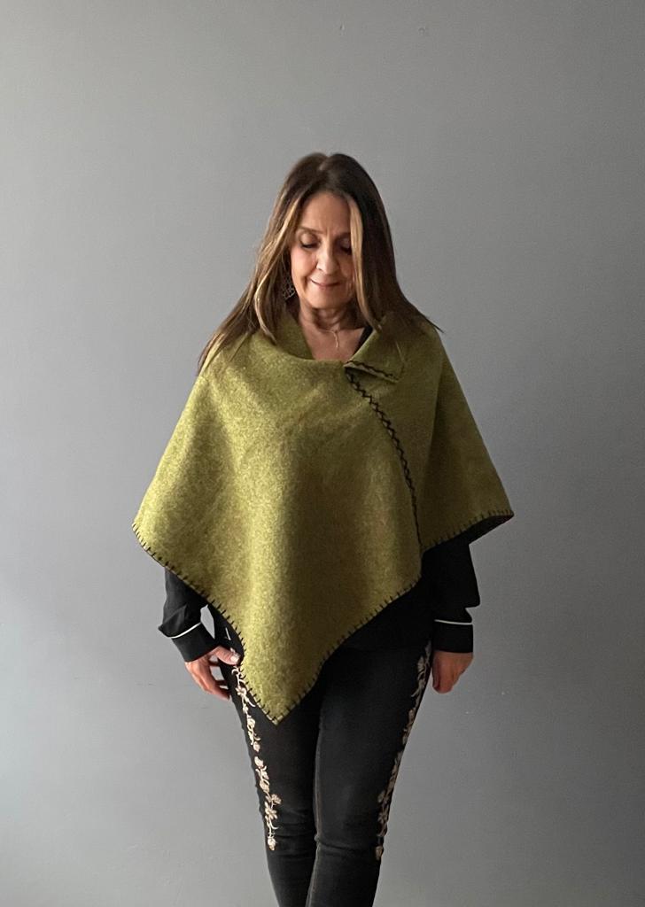 Poncho Liso